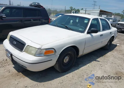 2000 Ford Crown Victoria Police Interceptor из США, поврежденный, VIN 2FAFP71W9YX208897